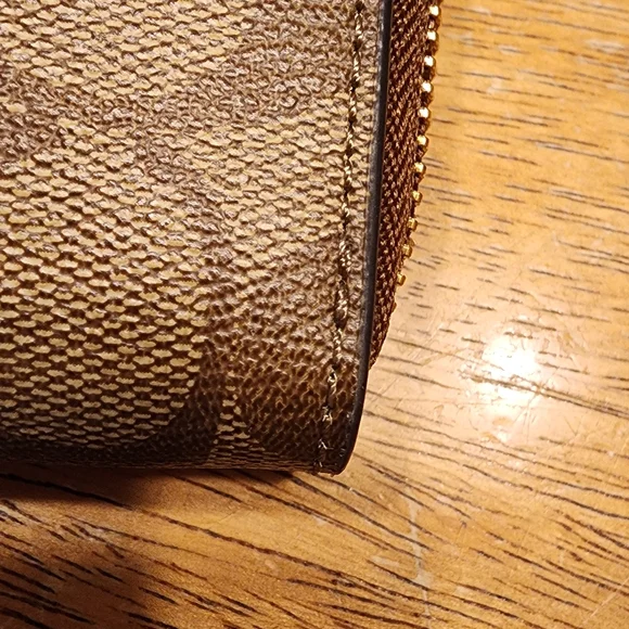 Coach Signature Canvas Zip Wallet in Brown - Picture 7 of 16